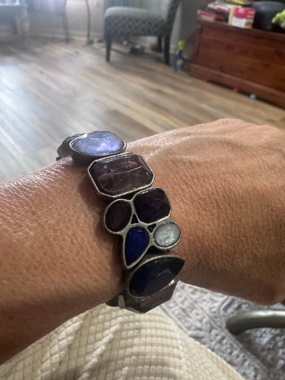 Vintage Silver Tone Multi-Stone Stretch Bracelet – Purple & Blue Statement